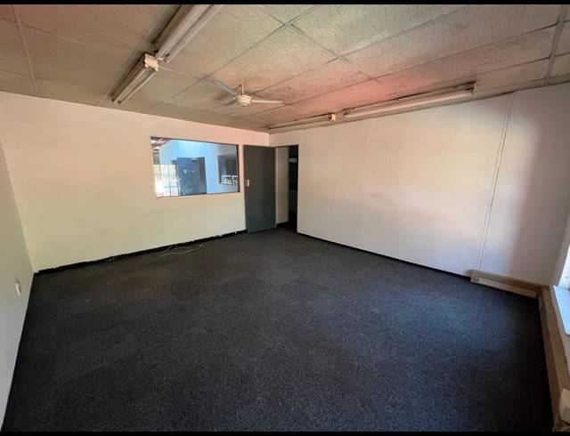 431M² WAREHOUSE TO LET IN STRIJDOMPARK
